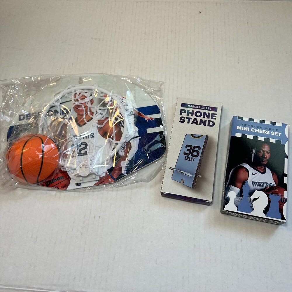 Memphis Grizzlies Assorted Gifts (Mini Basketball Hoop, Phone Stand, Mini Chess)